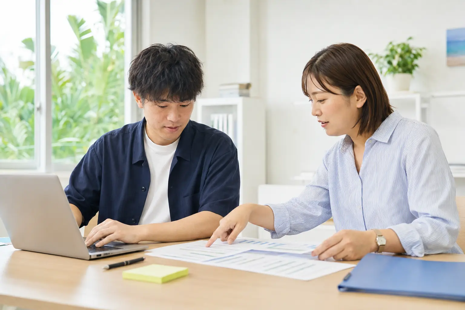 SOONESSの事務・パソコン業務の様子